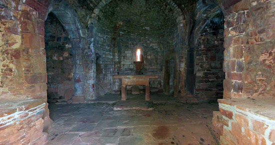 Interior de Sant Cebrià de la Mora